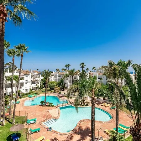 Stylish 2 Bedroom Penthouse With Pool By The * Estepona