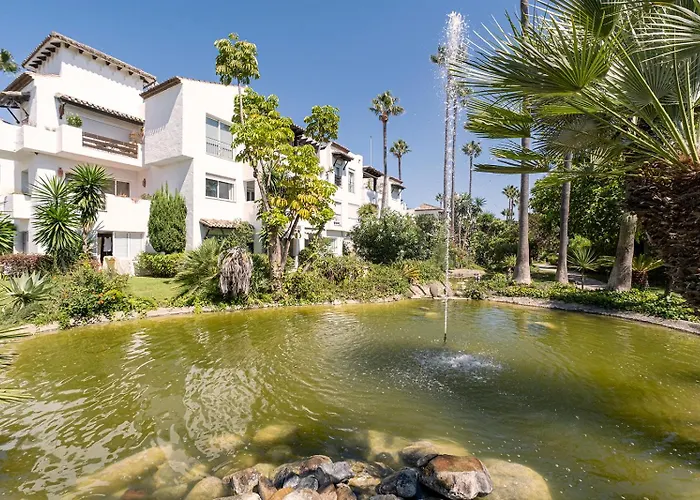 Stylish 2 Bedroom Penthouse With Pool By The Apartment Estepona