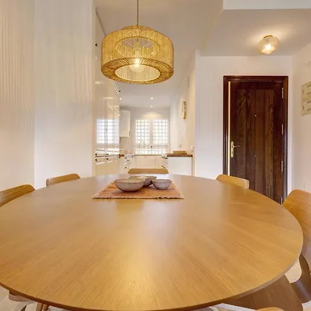 شقة Stylish 2 Bedroom Penthouse With Pool By The إِستيبونا