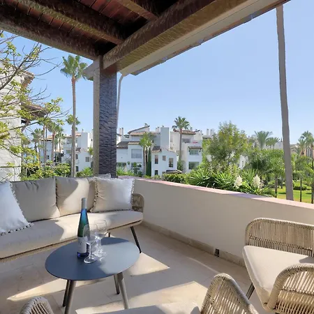Stylish 2 Bedroom Penthouse With Pool By The Appartement