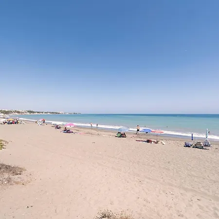 Stylish 2 Bedroom Penthouse With Pool By The * Estepona