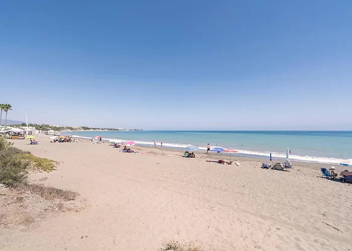 Stylish 2 Bedroom Penthouse With Pool By The * Estepona